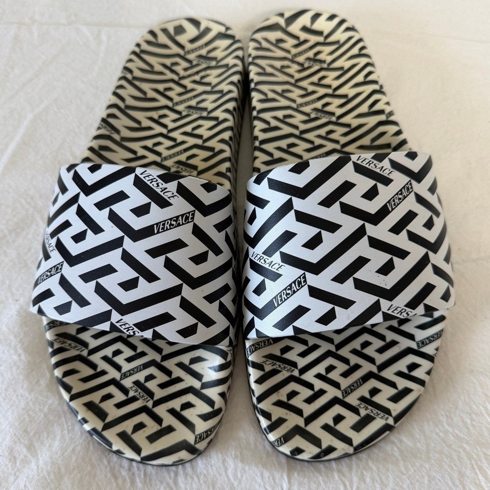 Versace La Greca Black White Geometric Logo Pool Slides Made in Italy Mens 10